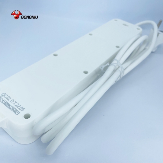 Ổ CẮM ĐIỆN GONEO 3 Ổ ĐA NĂNG + 2 USB 1 CÔNG TẮC – DÂY DÀI 1.8M | CÔNG SUẤT 2500W – CHÍNH HÃNG GONEO VIỆT NAM