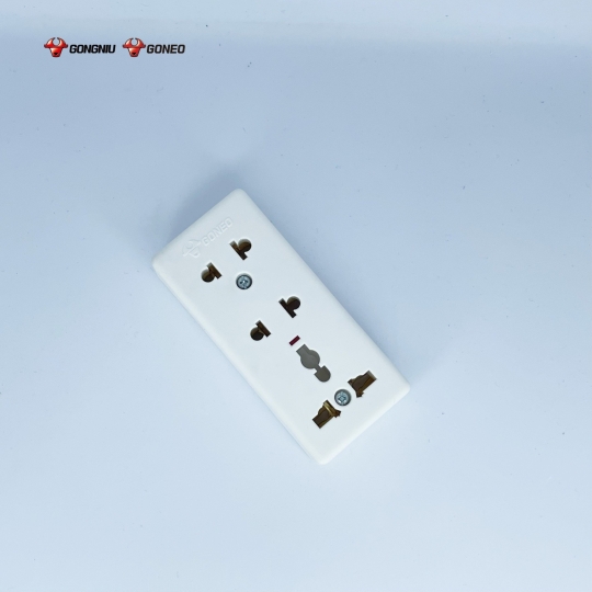Ổ CẮM ĐIỆN GONEO W0210 – 3 CỔNG AN TOÀN