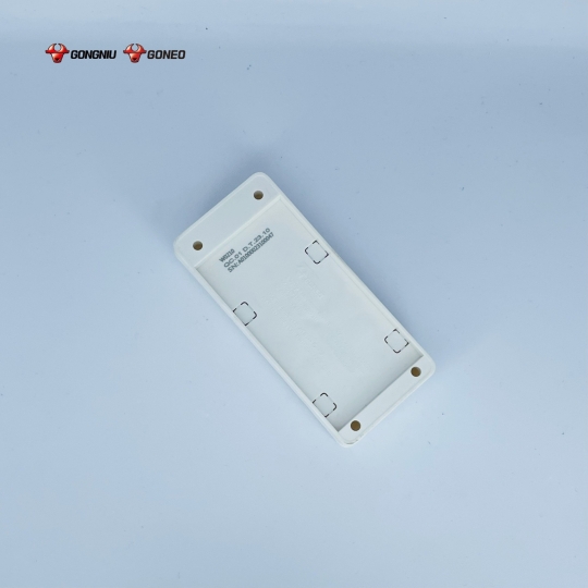 Ổ CẮM ĐIỆN GONEO W0210 – 3 CỔNG AN TOÀN